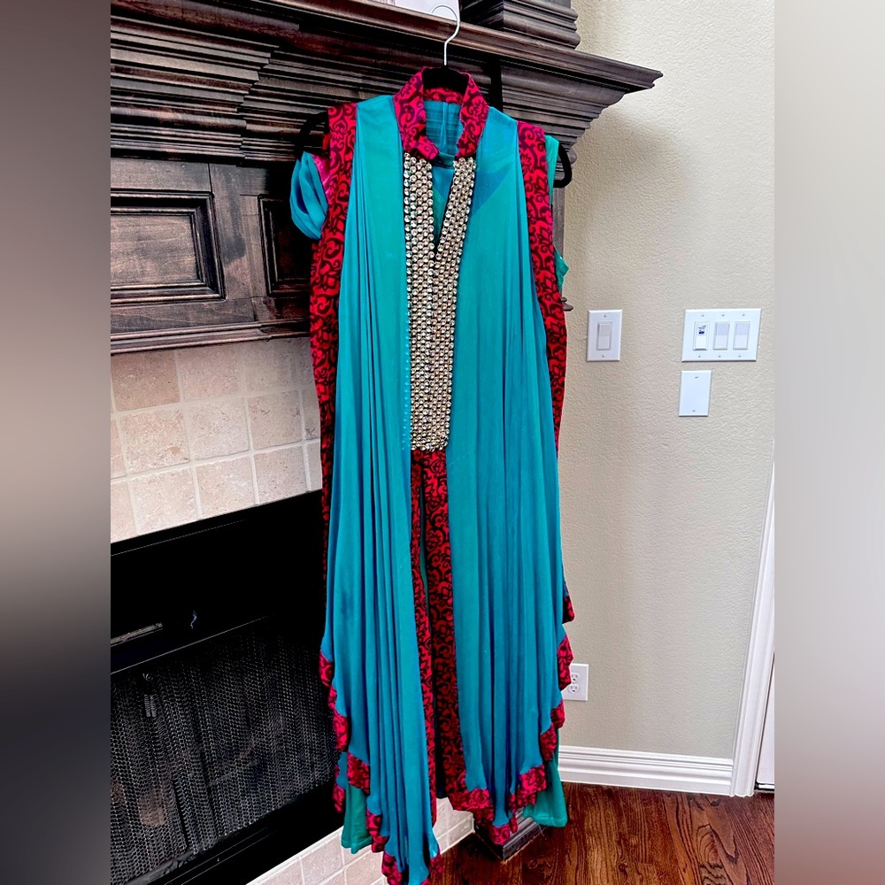 Indian outfit with top pants and dupatta